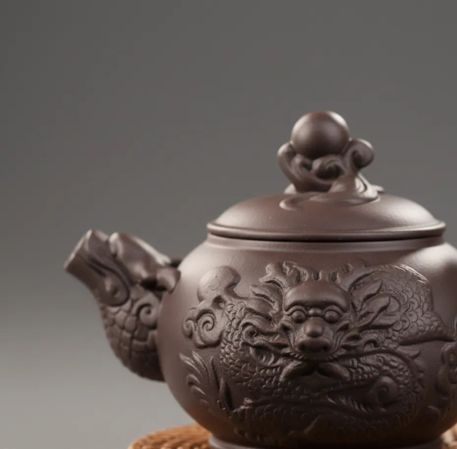 Théière Japonaise Dragon 900 ml – Céramique Sculptée