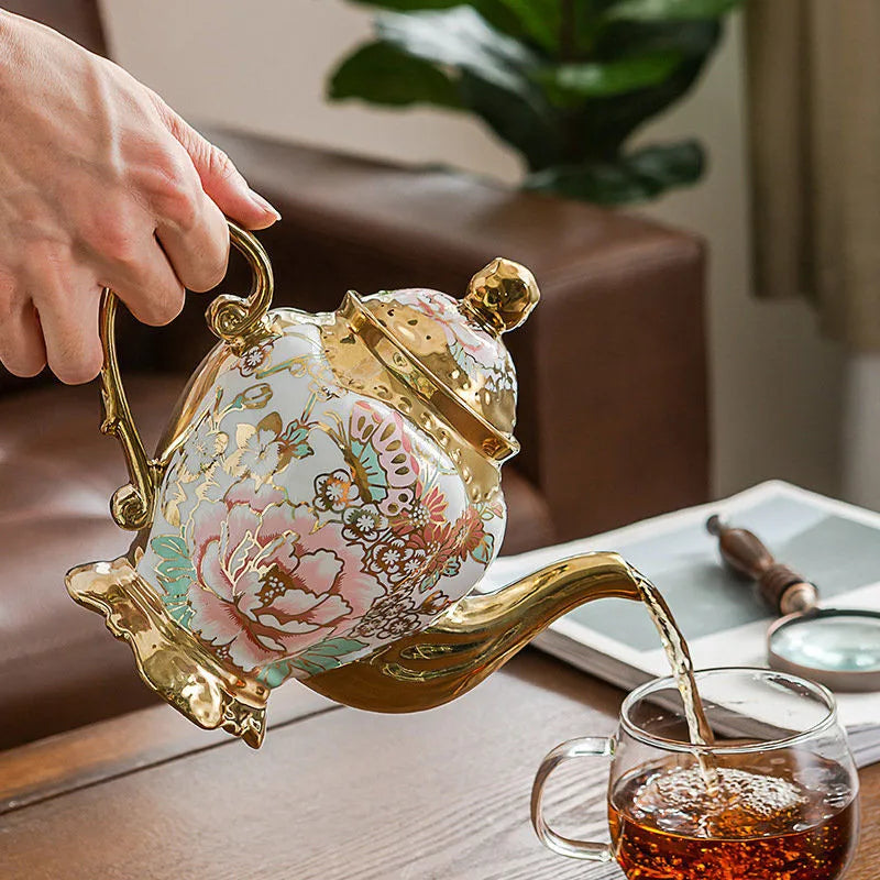Théière Anglaise Dorée à Motifs Floraux Impériaux 900 ml